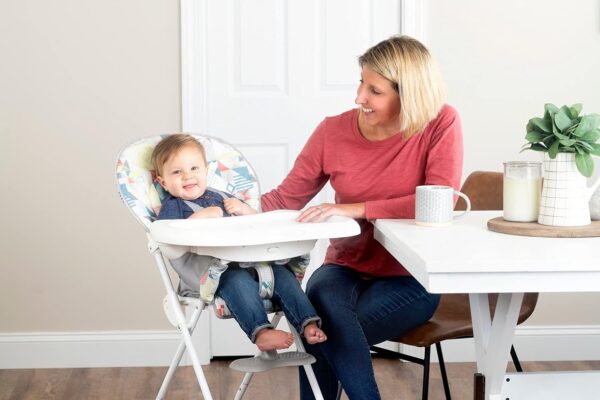 Graco Snack N' Stow Highchair with compact fold, lightweight at only 5.4kg and freestanding fold, Fruitella fashion - Image 5